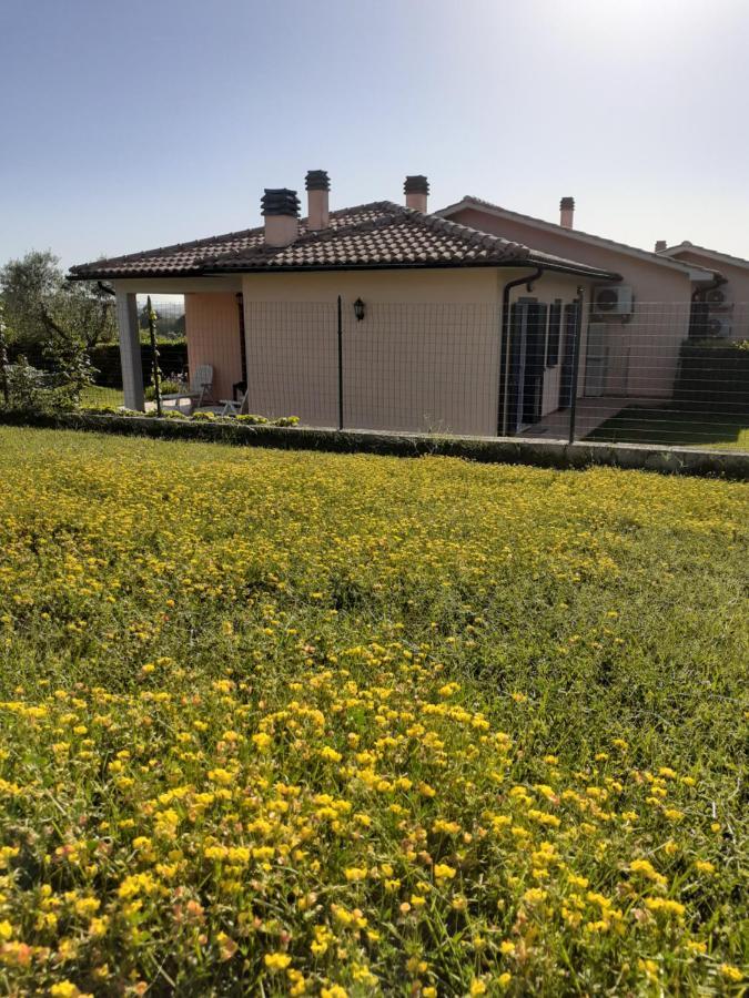 Residence Ai Campi Da Golf Saturnia Exteriör bild