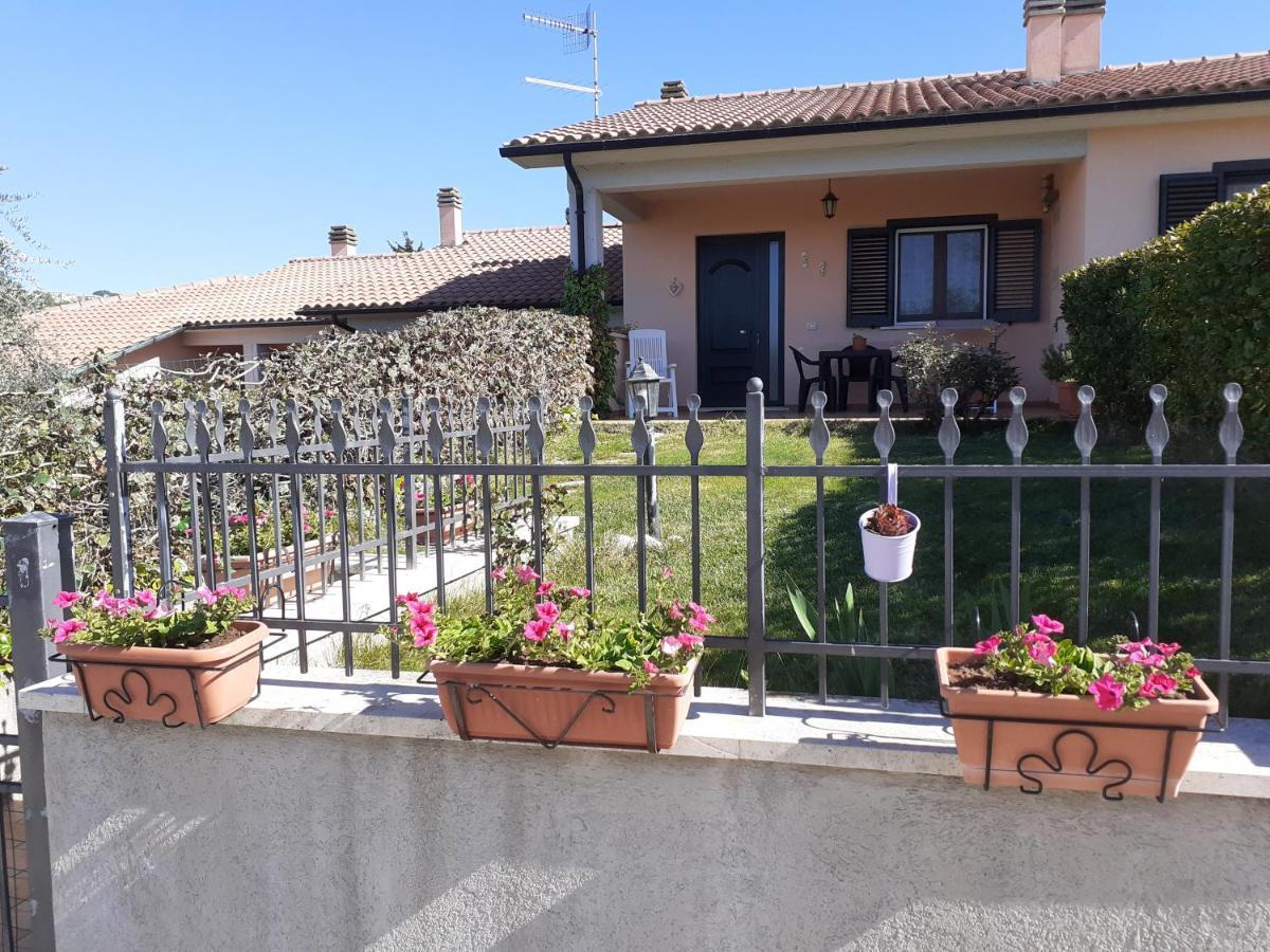 Residence Ai Campi Da Golf Saturnia Exteriör bild