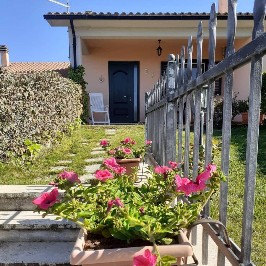 Residence Ai Campi Da Golf Saturnia Exteriör bild