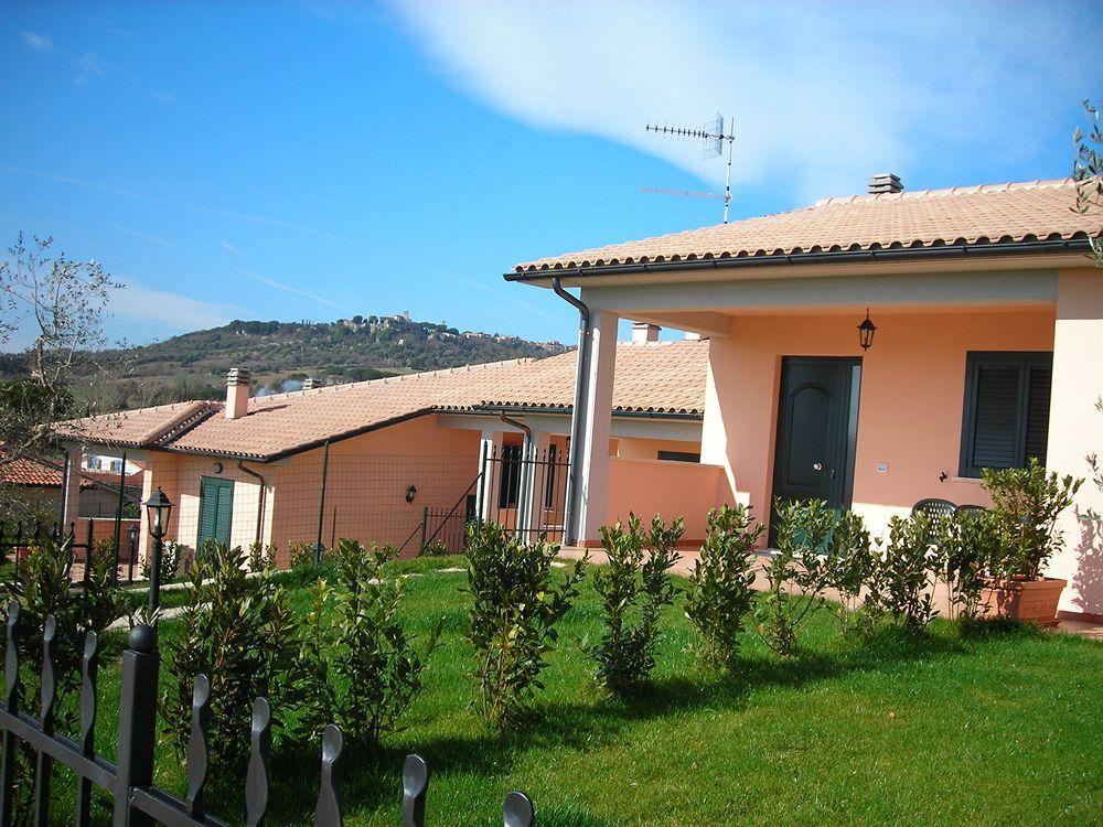 Residence Ai Campi Da Golf Saturnia Exteriör bild