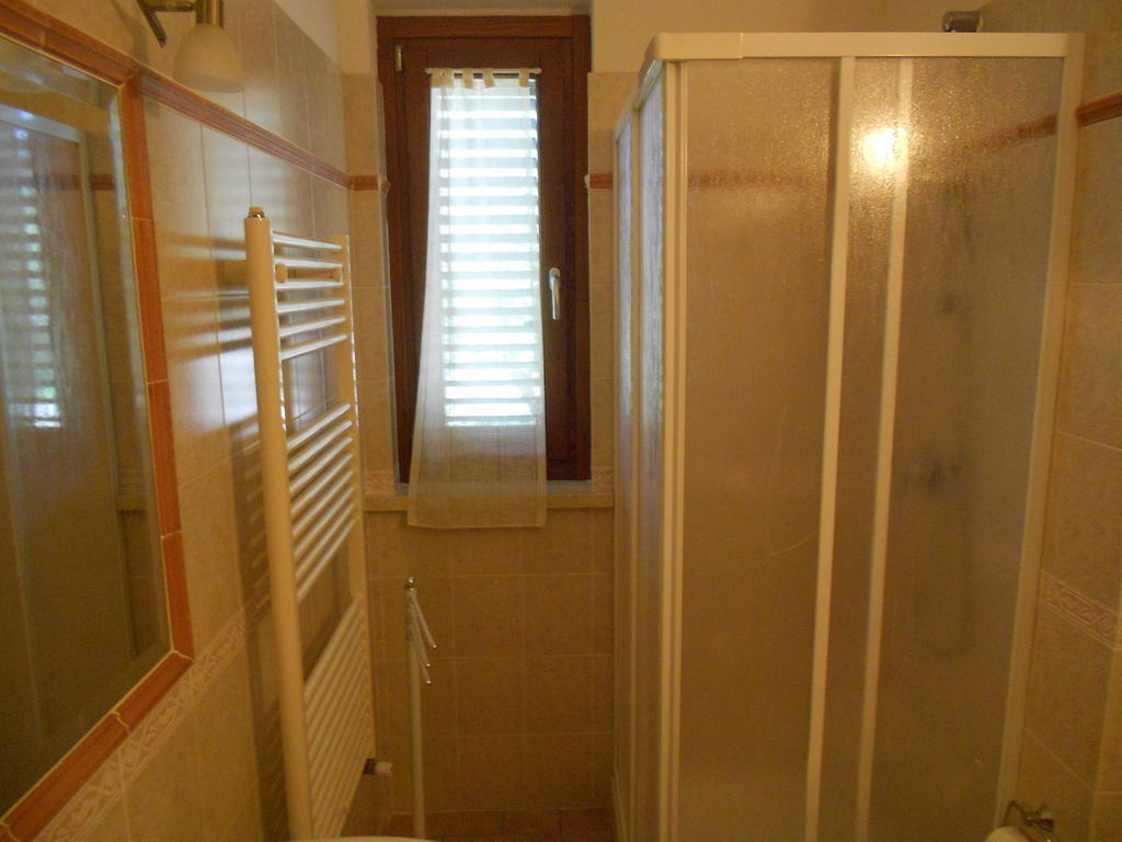 Residence Ai Campi Da Golf Saturnia Rum bild